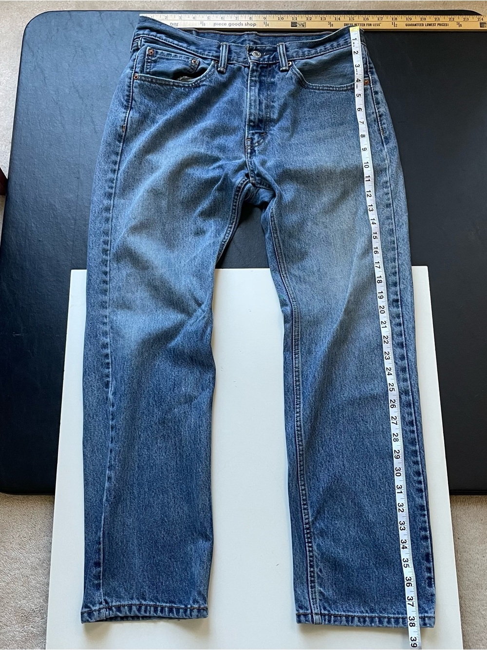 Levi's 505 Men's Jeans in Medium Blue Denim